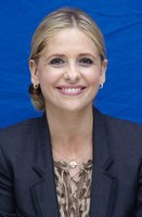 Sarah Michelle Gellar Sweatshirt #2248061