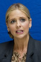 Sarah Michelle Gellar Longsleeve T-shirt #2248074