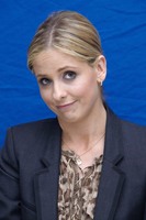 Sarah Michelle Gellar Sweatshirt #2248075