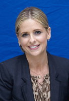 Sarah Michelle Gellar Sweatshirt #2248092