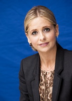 Sarah Michelle Gellar Sweatshirt #2248095
