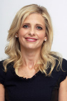 Sarah Michelle Gellar Longsleeve T-shirt #2364859