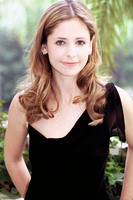 Sarah Michelle Gellar Longsleeve T-shirt #2391116