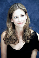 Sarah Michelle Gellar Longsleeve T-shirt #2391120