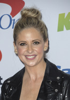 Sarah Michelle Gellar Sweatshirt #2956597