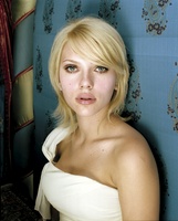 Scarlett Johansson Sweatshirt #2086428