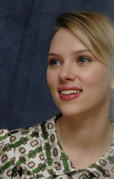 Scarlett Johansson Sweatshirt #2229905