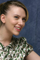 Scarlett Johansson Longsleeve T-shirt #2269707