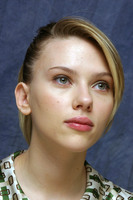 Scarlett Johansson Longsleeve T-shirt #2269712