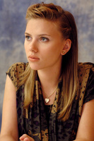 Scarlett Johansson Longsleeve T-shirt #2269719