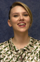 Scarlett Johansson Longsleeve T-shirt #2269735