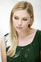 Scarlett Johansson Sweatshirt #2290198