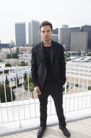 Sebastian Stan Longsleeve T-shirt #2463600