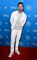 Sebastian Stan Longsleeve T-shirt #3899368