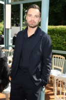 Sebastian Stan Longsleeve T-shirt #3899370