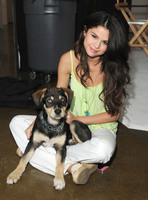 Selena Gomez Sweatshirt #1954642