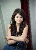 Selena Gomez t-shirt #1973281