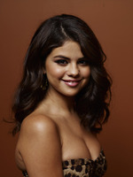 Selena Gomez Sweatshirt #2008904