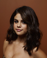 Selena Gomez Sweatshirt #2008960