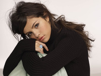 Selena Gomez Sweatshirt #2421474