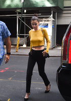 Selena Gomez mug #G1005150