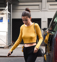 Selena Gomez mug #G1005215