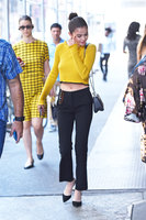 Selena Gomez mug #G1005230