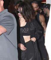 Selena Gomez Sweatshirt #2763189