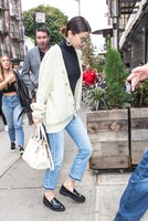 Selena Gomez Sweatshirt #2763202