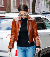 Selena Gomez mug #G1005329