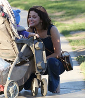 Selena Gomez tote bag #G1345886