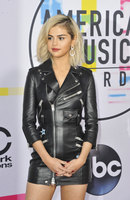 Selena Gomez t-shirt #3163091