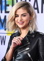 Selena Gomez tote bag #G1405229