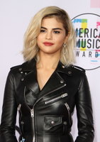 Selena Gomez t-shirt #3163225