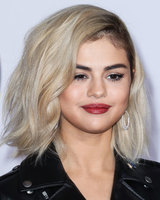 Selena Gomez mug #G1405395