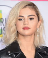 Selena Gomez mug #G1405402