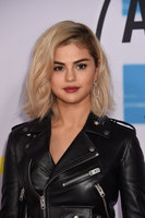 Selena Gomez t-shirt #3163337