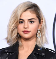 Selena Gomez tote bag #G1405530