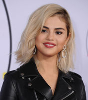 Selena Gomez tote bag #G1405812