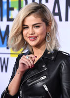 Selena Gomez mug #G1405923