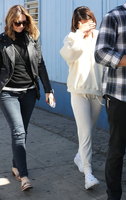 Selena Gomez Sweatshirt #3208207