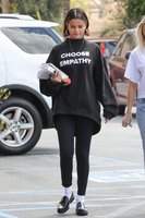 Selena Gomez Sweatshirt #3208212