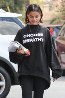 Selena Gomez mug #G1450401