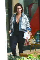 Selena Gomez tote bag #G1483914