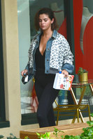 Selena Gomez tote bag #G1483931