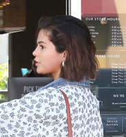 Selena Gomez Sweatshirt #3241879