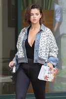 Selena Gomez Sweatshirt #3277912