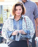 Selena Gomez mug #G1520021