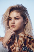 Selena Gomez t-shirt #3324757