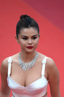 Selena Gomez t-shirt #3868146